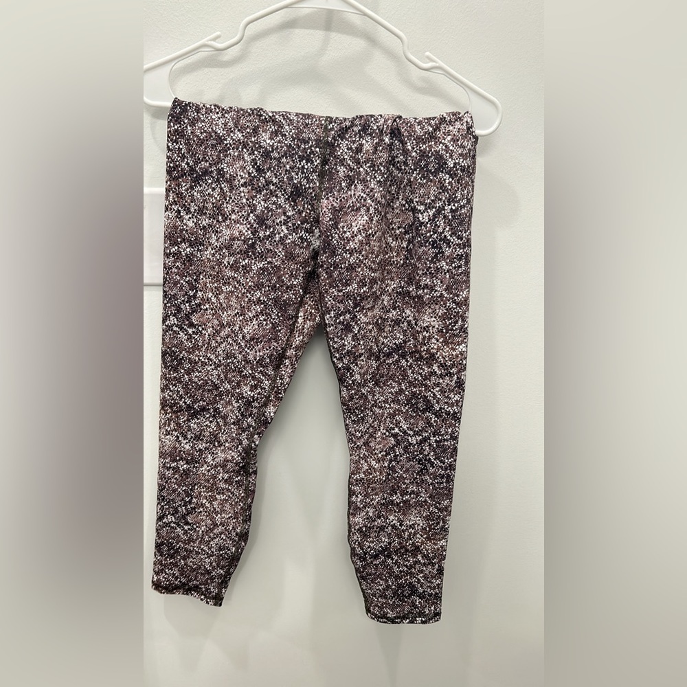 Fabletics leggings, size large, never wore, brand new